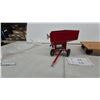 Image 3 : Die-Cast Red Grain Wagon and Flatbed Trailer Toy Set 1/16