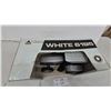 Image 5 : AGCO White 6195 Die-Cast Tractor, 1/16 Scale, Rubber Tires, Steerable