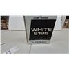 Image 6 : AGCO White 6195 Die-Cast Tractor, 1/16 Scale, Rubber Tires, Steerable