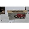 Image 7 : Ertl International Harvester 1586 Tractor with front Endloader