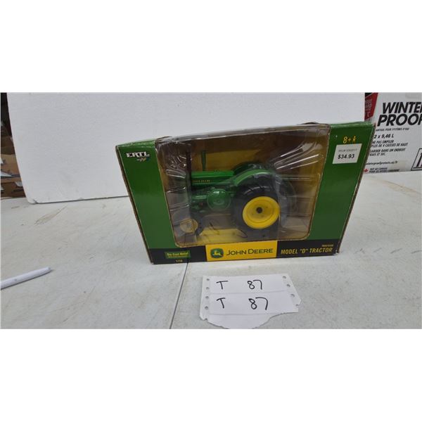 Ertl John Deere Model "D" 1/16 Scale Die-Cast Metal Tractor