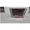 Image 1 : Ertl Prestige Collection Farmall Super M Die-Cast Tractor