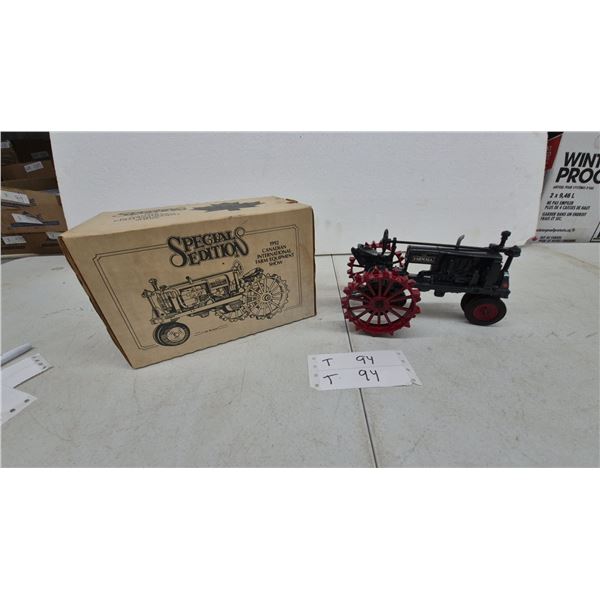 Farmall F-20 1/16 Scale Die-Cast Special Edition 1992 Canadian International Farm Equipment Show