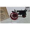Image 2 : Farmall F-20 1/16 Scale Die-Cast Special Edition 1992 Canadian International Farm Equipment Show