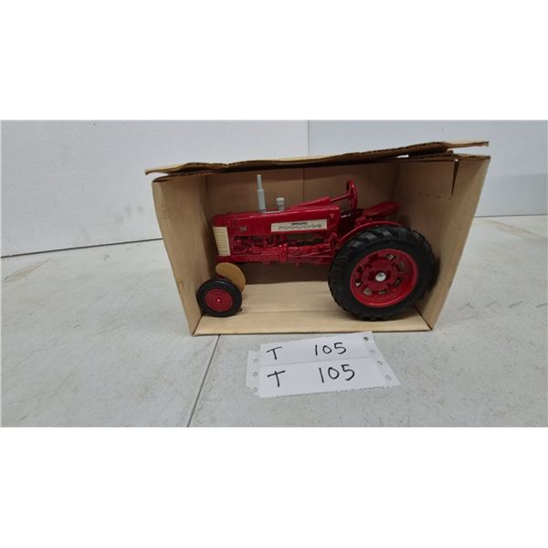 Ertl McCormick Farmall 350 Die-Cast Tractor, 1/16 Scale, Model #415