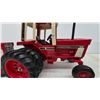 Image 3 : International Harvester Hydro 186 and 1586 Die-Cast Toy Tractors with Cabs