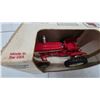 Image 3 : Scale Models 1/16 Scale Die-Cast International 606 Tractor, 1991 Farm Progress Show Edition