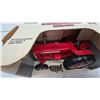 Image 4 : Ertl International 650 Diesel Die-Cast Tractor