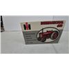 Image 7 : Ertl International 650 Diesel Die-Cast Tractor