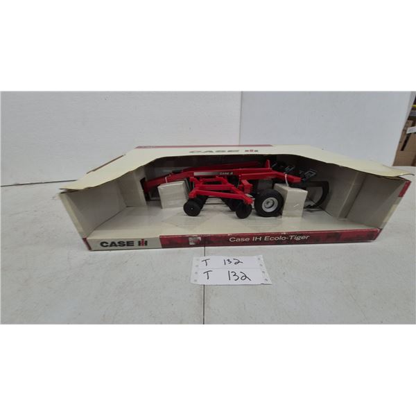ERTL Case IH Ecolo-Tiger Die-Cast Farm Implement Model, 1/16 Scale, Number 14802