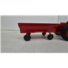 Image 3 : Massey Ferguson 175 Diesel Die-Cast Tractor with Massey Ferguson Branded metal Wagon
