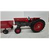 Image 5 : Massey Ferguson 175 Diesel Die-Cast Tractor with Massey Ferguson Branded metal Wagon