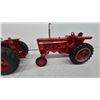 Image 7 : Teeswater Farmall 806 and International 756 Die-Cast Model Tractors with White Side Panels