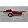 Image 1 : Vintage Tru-Scale Pressed Steel manure spreader Toy Model #557-0, 1950s-1960s, Red and Cream