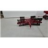 Image 10 : Ertl International Harvester Farm Toys: Gravity Wagon, Manure Spreader, and Disc Harrow