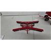 Image 12 : Ertl International Harvester Farm Toys: Gravity Wagon, Manure Spreader, and Disc Harrow