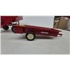 Image 2 : Ertl International Harvester Farm Toys: Gravity Wagon, Manure Spreader, and Disc Harrow