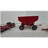 Image 5 : Ertl International Harvester Farm Toys: Gravity Wagon, Manure Spreader, and Disc Harrow