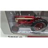 Image 3 : Ertl Prestige Collection Case IH Farmall 560 Tractor with Five-Bottom Plow, 1/16 Scale Die-Cast