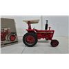 Image 2 : International Harvester Farmall 1026 Hydro Plow Tractor, 1997 Summer Farm Toy Show Edition
