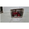 Image 1 : Ertl 1/16 Scale McCormick Farmall Super-AV Tractor Special Edition Die-Cast Model