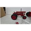 Image 4 : International Harvester Farmall 1456 and 1466 Turbo Die-Cast Toy Tractors