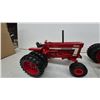 Image 5 : International Harvester Farmall 1456 and 1466 Turbo Die-Cast Toy Tractors