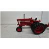 Image 9 : International Harvester Farmall 1456 and 1466 Turbo Die-Cast Toy Tractors