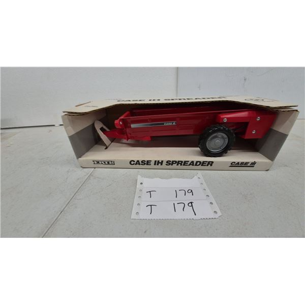 Ertl Case IH Spreader 1/16 Scale Steel Die-Cast Model 4207