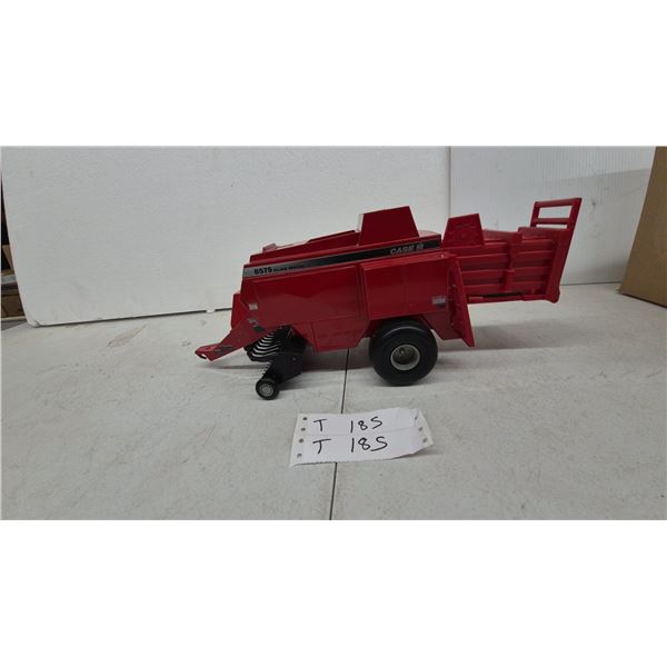 Ertl Case IH 8575 Silage Special Large Square Baler Die-Cast/plastic Toy