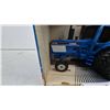 Image 3 : Scale models Ford TW-25 Die-Cast Tractor with Duals