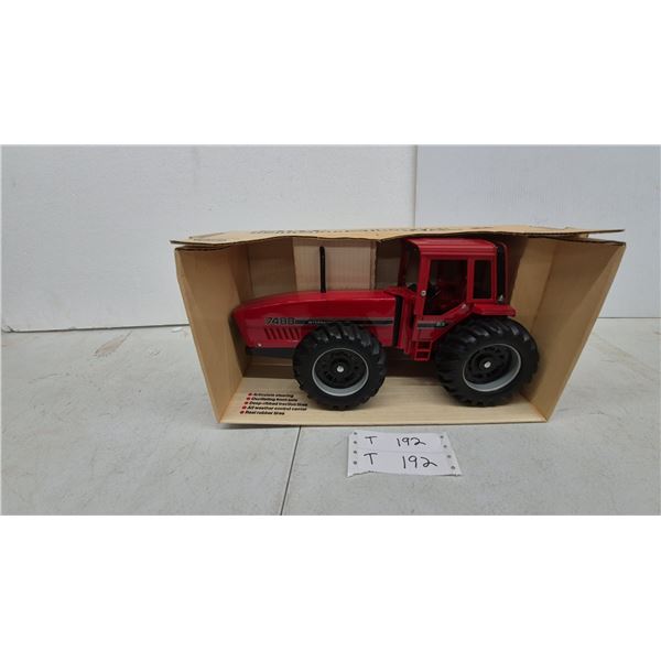 Ertl International 7488 1/16 Scale Die-Cast Toy Tractor
