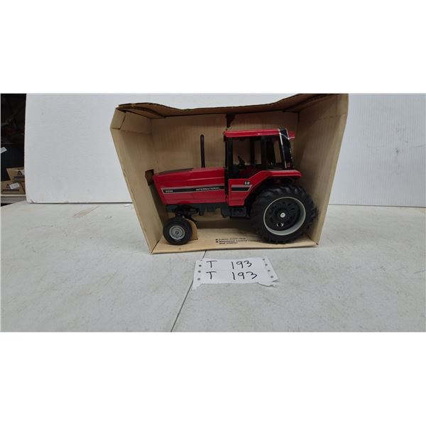 Ertl International 5088 Tractor with Cab, 1/16 Scale Die-Cast Toy, Stock Number 468