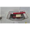 Image 3 : Ertl Prestige Collection International 1066 Die-Cast Tractor with Canopy