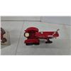 Image 7 : International 560 Demonstrator Tractor, Lafayette Farm Toy Show Edition, March 2001