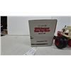 Image 10 : International 1256 Turbo Tractor with Cab, 1998 Summer Farm Toy Show Commemorative. Die-Cast