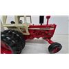 Image 3 : International 1256 Turbo Tractor with Cab, 1998 Summer Farm Toy Show Commemorative. Die-Cast