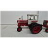 Image 8 : International Harvester 1466 Turbo and Farmall 1456 Turbo Die-Cast Toy Tractors with Cabs