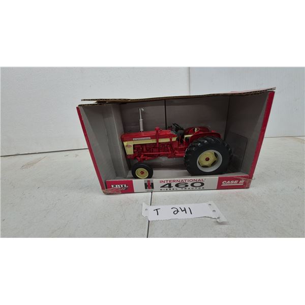 Ertl International Harvester 460 Diesel Tractor Die-Cast Collector Edition