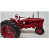 Image 3 : Farmall H and Farmall Cub Die-Cast Toy Tractors