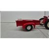 Image 4 : Tru-Scale International Harvester Farmall 560 Toy Die-Cast Tractor with metal Red Utility Wagon