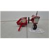 Image 5 : Tru-Scale International Harvester Farmall 560 Toy Die-Cast Tractor with metal Red Utility Wagon