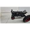 Image 3 : 1994 Kansas FFA Alumni Farmall F-20 1/16 Scale Die-Cast Tractor