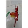 Image 5 : Ertl New Holland 100th Anniversary Hayliner Square Baler, 1/16 Scale Die-Cast