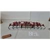 Image 5 : Ertl 1/16 Scale int. Field Cultivator minimum till with Foldable Frame and Spring-Loaded Tines.