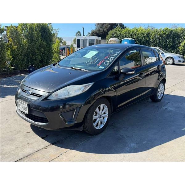 FORD  FIESTA  2013 O/S-T DON - SMOG