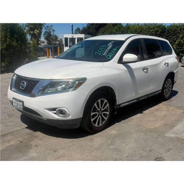 NISS PATHFINDER 2013 T
