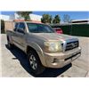 Image 2 : TOYT TACOMA 2006 O/S TITLE 2 DAYS