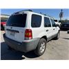 Image 3 : FORD  ESCAPE 2005 T-DONATION