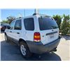 Image 4 : FORD  ESCAPE 2005 T-DONATION